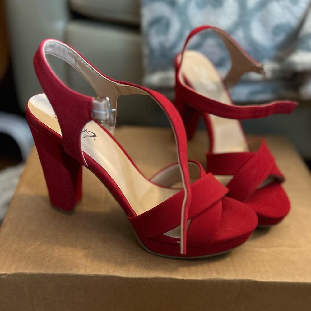 YNOT Red Hot Buckle High Heels